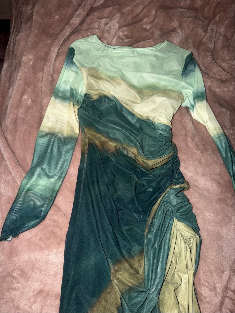 Ruched Long-Sleeve Ombre Green Bodycon Dress